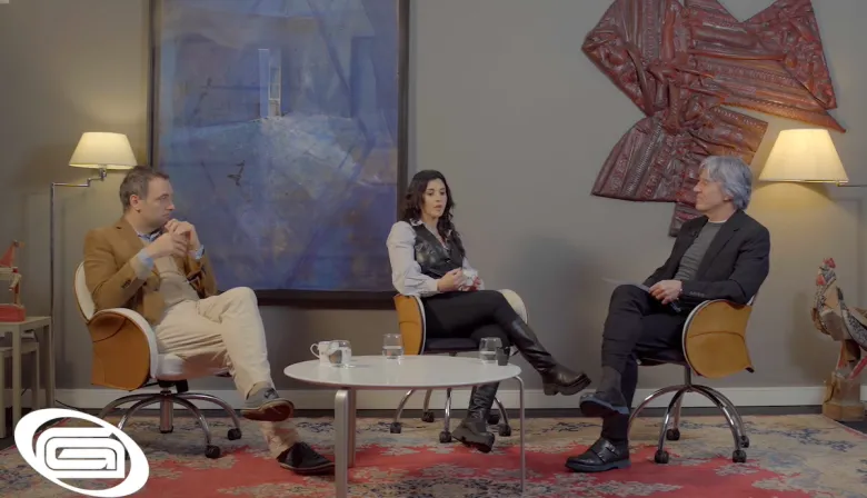 “Ustedes elevan culturalmente”: Marcela Pagano con Adorni y Grandio en 2023