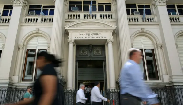 Dólar y tasas: el dato del BCRA que mira el FMI para liberar USD 1.000 millones