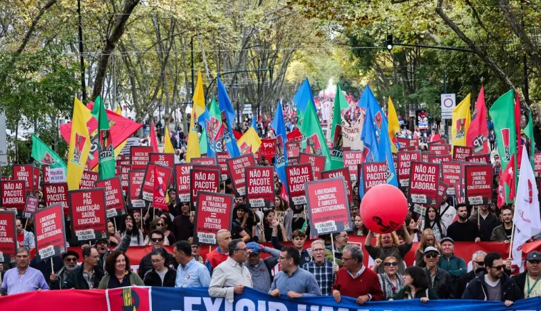 Multitudinaria protesta en Lisboa por reforma laboral en debate