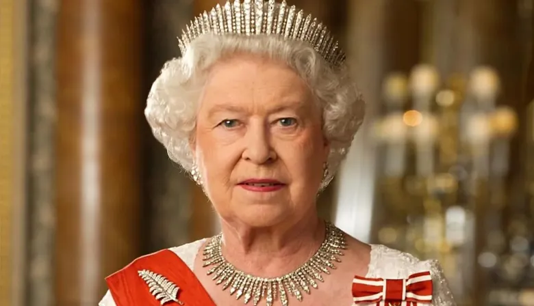 Isabel II: el centenario revive el legado de la reina británica