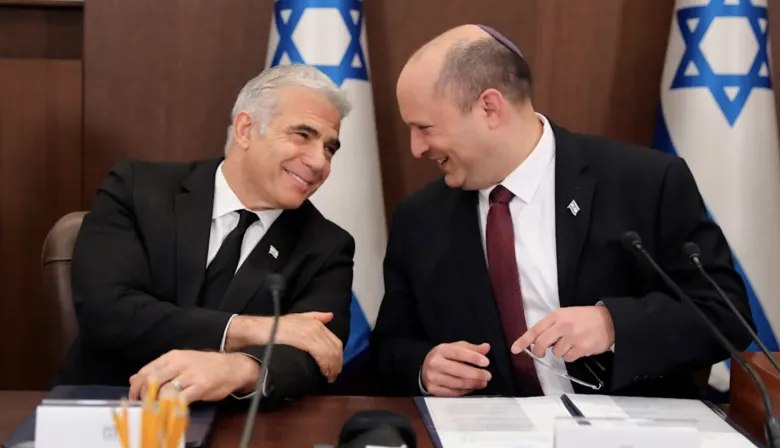 Quiénes son Naftali Bennett y Yair Lapid, los ex primeros ministros que buscan derrotar a Netanyahu