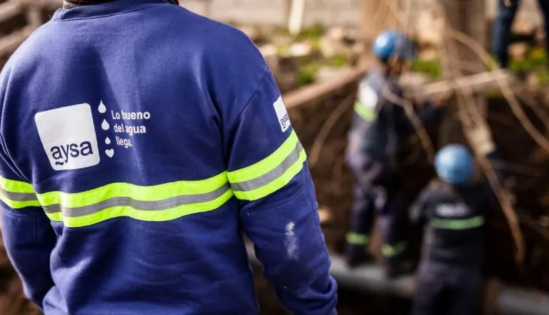 ¿Qué va a pasar con AySA? El Gobierno dio el primer paso para privatizarla