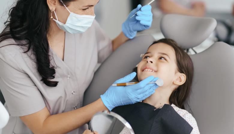 Argentina: siete de cada diez chicos padecen caries y el cuidado empieza antes