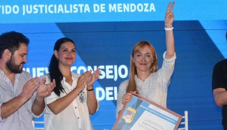 Explota el PJ en Mendoza: avanzan expulsiones contra La Cámpora, ¿qué pasó?