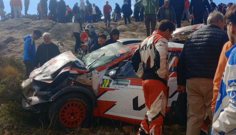 Un despiste, un alambrado y el público: el fallo que puso bajo la lupa a todo el rally