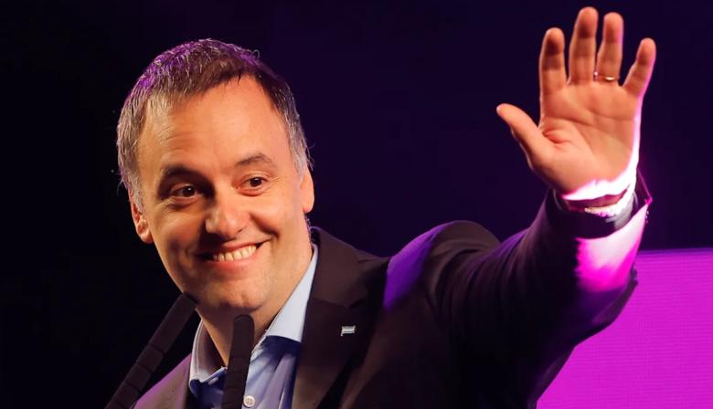 Alivio de Adorni por el viaje a Nueva York: cómo siguen sus otras dos causas