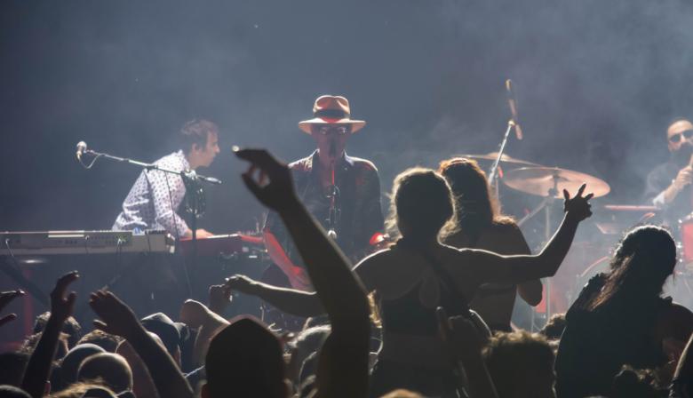 Skay vuelve con Los Fakires a Bolívar: el show que ya mueve a los fans