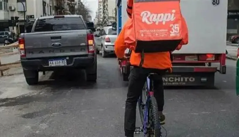 Desempleo blue en 15,3%: ya afecta a 1 de cada 4 jóvenes según el IAG