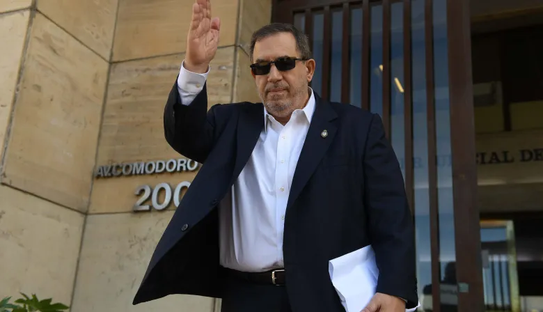 Corrupción, saqueo y fracaso: dura denuncia de Maslatón que apunta a Milei