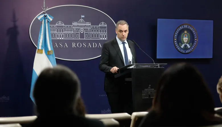Adorni en Casa Rosada: acuerdo Mercosur-UE, reforma laboral y subsidio al gas
