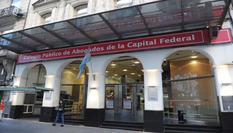 Abogados de CABA podrían pagar menos: la propuesta que cambia el arranque profesional