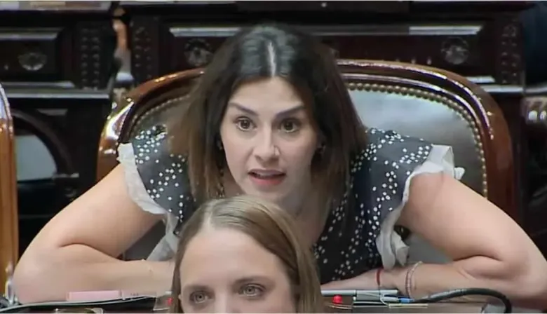 Karina Milei y Andrea Juárez, en el centro de la denuncia penal de Marcela Pagano
