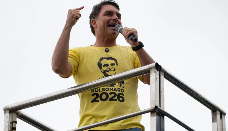 Jim Caviezel y Bolsonaro: el film que sacude a Brasil en 2026