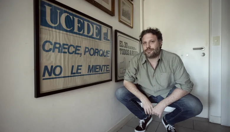Por qué el Gobierno quiere saltearse a la prensa y ganar audiencia online