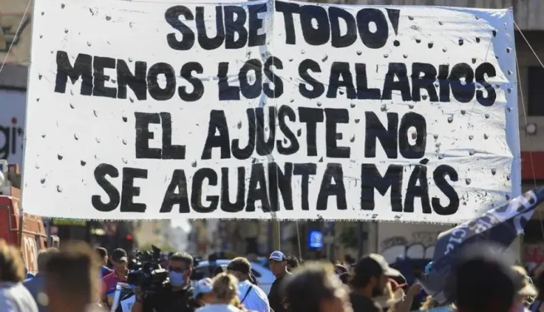 Un respiro: los salarios públicos nacionales tuvieron su mayor suba en dos años