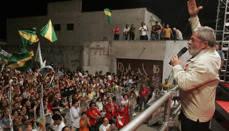 Lula sube en las encuestas, pero Brasil vuelve a votar entre miedo y escándalo