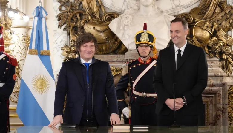 Cómo la presentación patrimonial de Adorni busca cerrar una crisis política