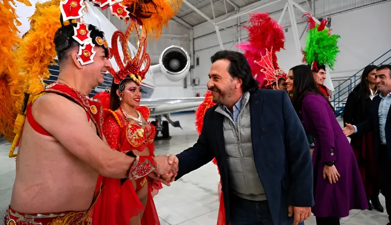 ¿Por qué baila Gustavo Sáenz? La estrategia de su momento viral en Salta