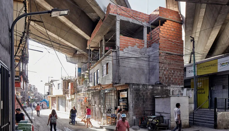 Ley 6.129 en Villa 31: la Ciudad demolió una construcción clandestina en Saldías
