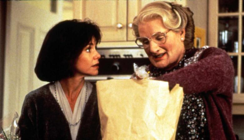 Sally Field dijo que Robin Williams no le pareció gracioso en Papá por siempre