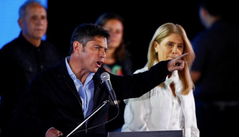 Kicillof abre la puerta a una alianza inédita para despegar del PJ contra Milei