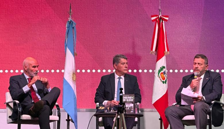 Malvinas hizo historia en la Feria del Libro de Buenos Aires