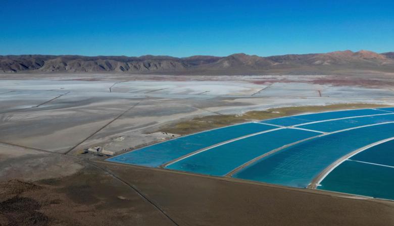Canadá mira el litio argentino y Chile marca el límite