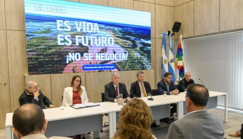 Fallo en Santa Rosa: la ley de Glaciares sigue vigente y crece la tensión federal