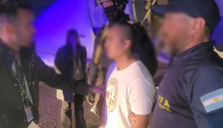 Se negó a declarar “Pequeño J” tras su llegada desde Perú y quedó formalmente imputado
