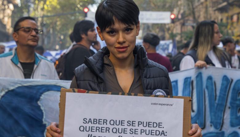 Juventud Trabaj.AR marchó en Plaza de Mayo con un reclamo por salario y vivienda