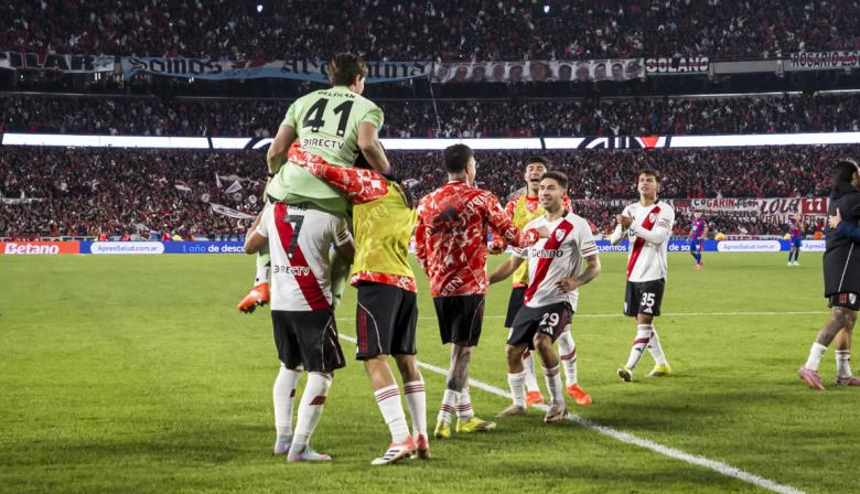 River eliminó a San Lorenzo en una noche épica y avanzó a cuartos por penales