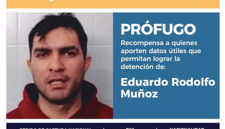 Ofrecen recompensa para encontrar al prófugo por el crimen del policía del Plan Bandera