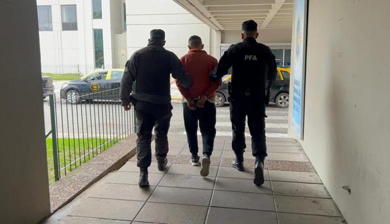 Un prófugo intentó escapar de la terminal de Retiro: lo buscaban por un crimen en Entre Ríos