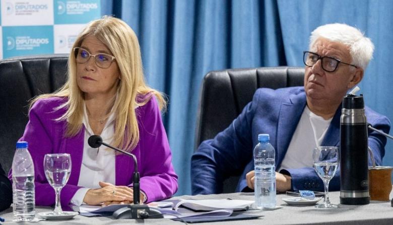 ¿Llegarán a tiempo? La disputa por fondos amenaza el pago de sueldos municipales