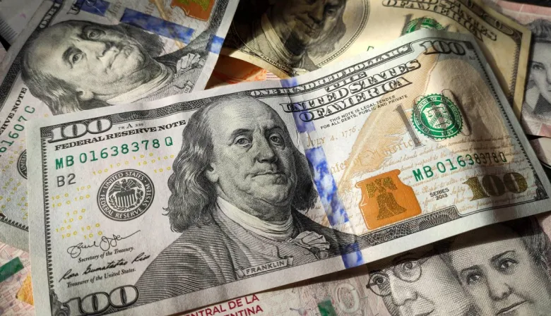 El dólar toca su mayor nivel en meses: señales para el ahorro y la cobertura