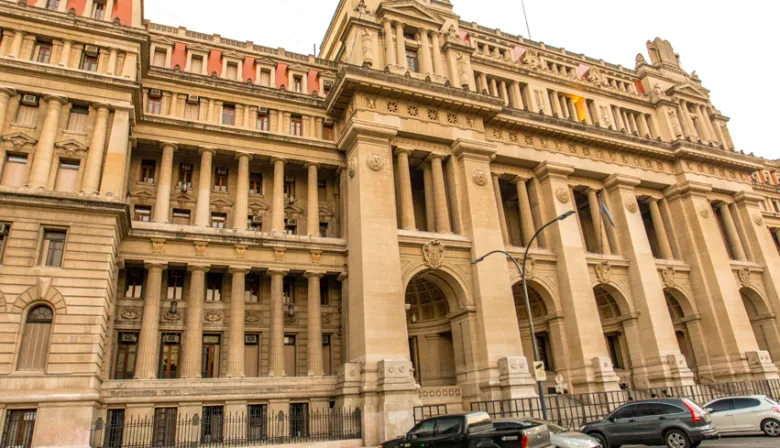 La Corte rechazó apartar a los jueces de la causa por fondos universitarios