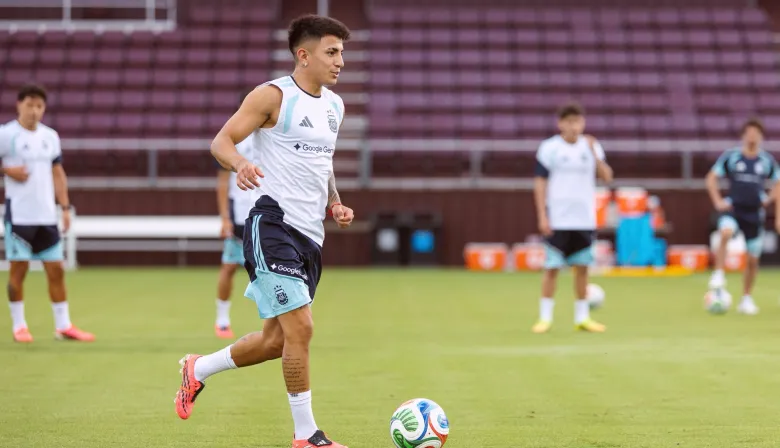 Argentina-Honduras: Scaloni prueba variantes antes del debut mundialista