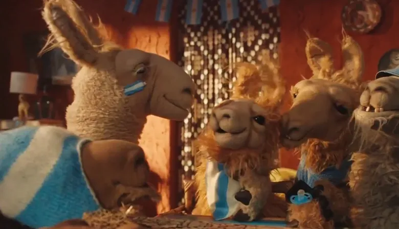 Adorni y Chiqui Tapia, víctimas de La Llama que Llama: los dos spots