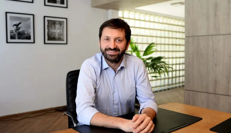 La jugada de Juliano que podría redefinir las exigencias patrimoniales a funcionarios