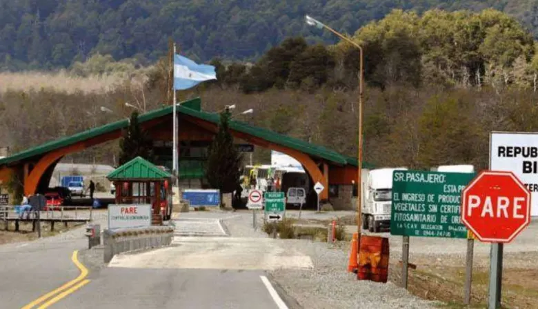 Reclamos al Gobierno: Por qué denuncian que se complica pasar de Argentina a Chile