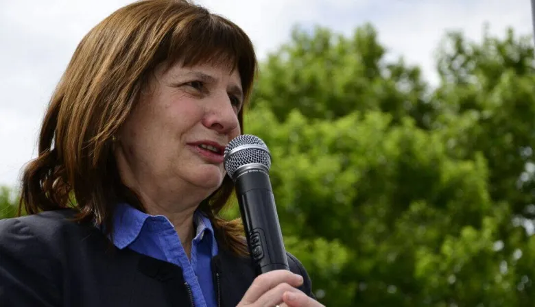 Bullrich y sus "cambiazos" desde 2007: el patrón que tranquilizaría a LLA