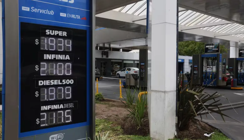 La nafta subió 24% en dólares y Argentina lidera los aumentos en la región