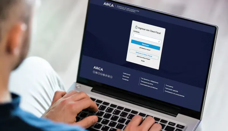 Mientras impulsa la Inocencia Fiscal, ARCA intima a miles de trabajadores por Ganancias