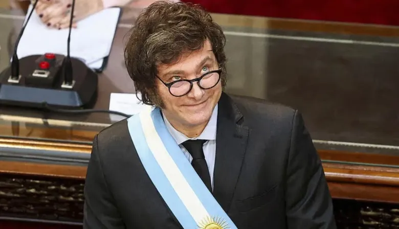 Milei mejora, pero la caída acumulada sigue pesando en la vida cotidiana