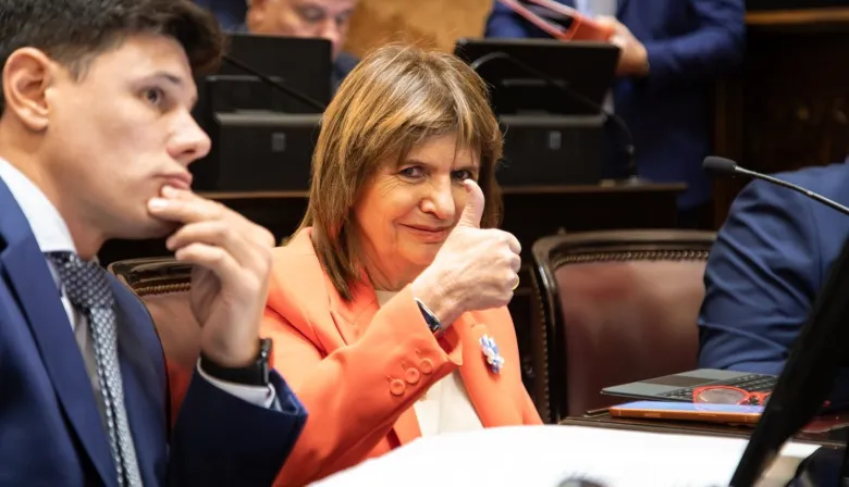 Adorni resiste, Bullrich se distancia y Milei busca cambiar de tema