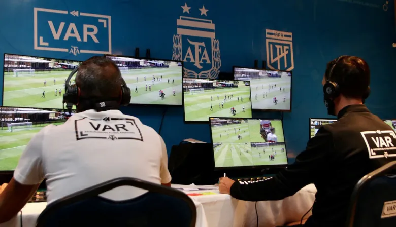El cambio que planea la AFA con el VAR a partir de 2027 en el fútbol argentino