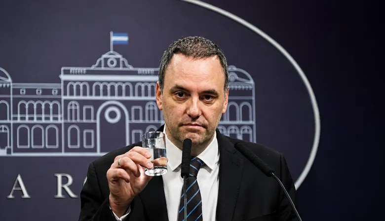 Renunció Manuel Adorni: la carta completa y por qué se fue ahora