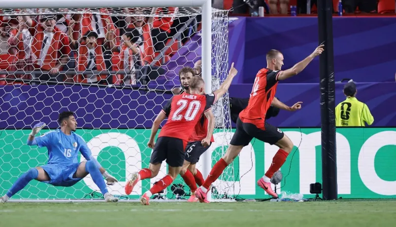 El gol agónico que cambió todo: Austria pasó de quedar afuera a meterse a 16avos de final