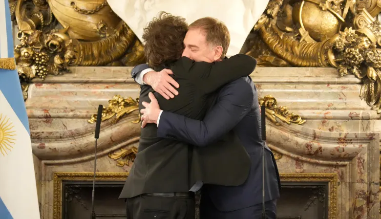 El nuevo círculo de Milei: Santilli, el PRO y el sostén que puede ser un ancla