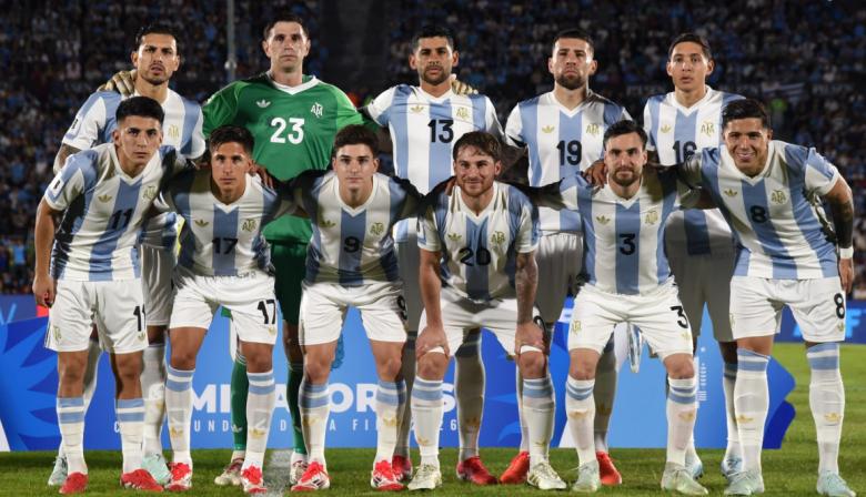 Argentina retoma la punta FIFA, pero preocupa "la maldición del número uno"